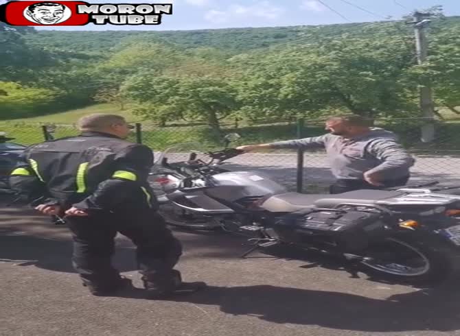 Video :When you want to scold your friend who rides a bike